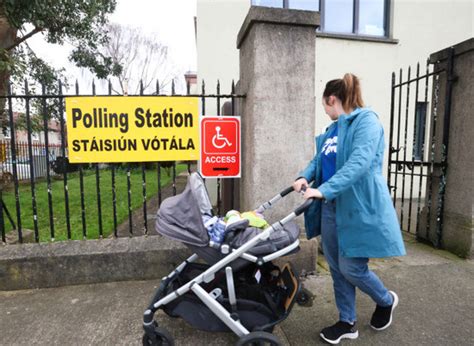 As it happened: Polls in Family and Care referendums draw to a close.